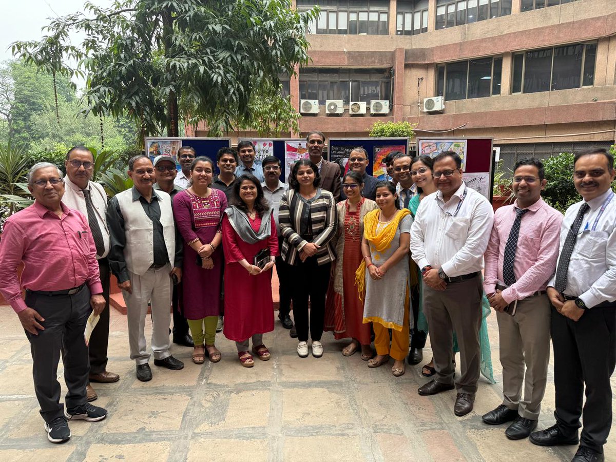 IRFC_1986's tweet image. Continuing IRFC’s #ThursdayTalks, Olympian &amp;amp; Padma Shri awardee @SakshiMalik inspired officers with her talk विपरीत परिस्थितियों में जीत हासिल करने का मंत्र ~ the mantra to triumph amid adversity. 

A story of courage, grit &amp;amp; dreams that define #IRFCInspiration.

@ManojDubeyIRAS