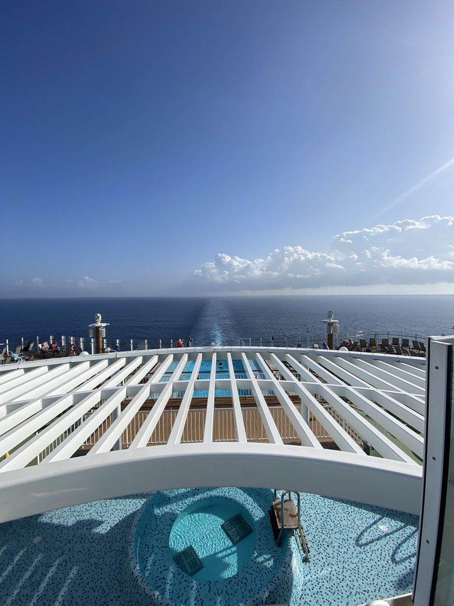 Debbie_F1's tweet photo. On board P&amp;O Iona. Love being at sea https://t.co/udyKZwfQ1f