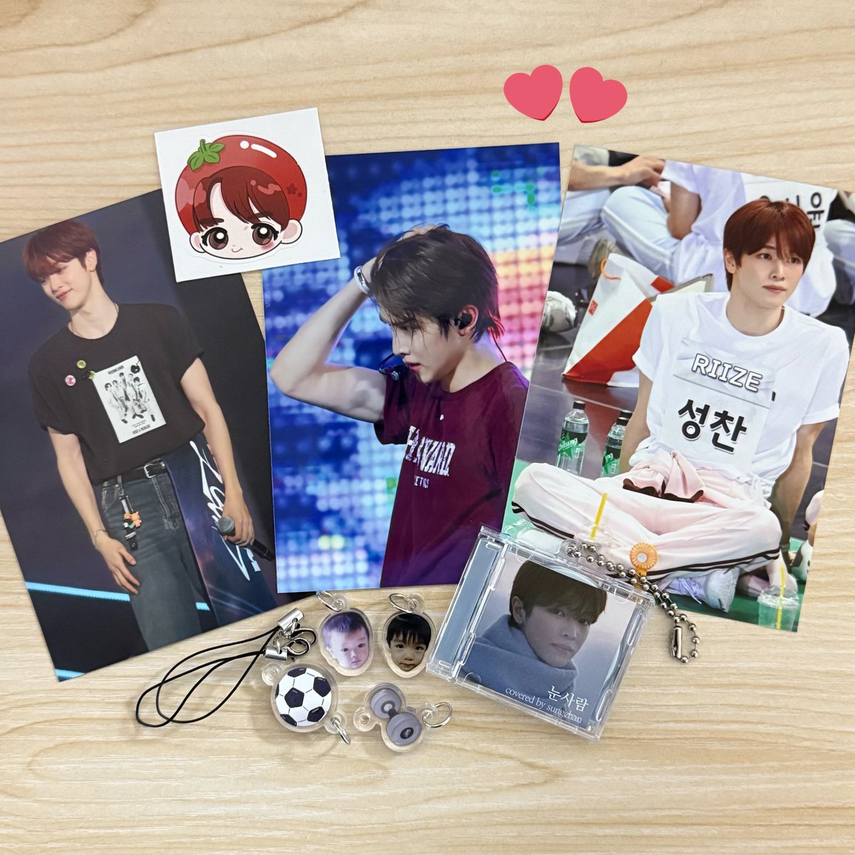 SCbambiya's tweet image. 진짜 너무X913 갖고 싶었던 눈사람 스미니를 받게 되다니 행보케요☃️🧡 같이 보내주신 선물들도 너무 많고 귀엽고 예뻐서 지금 감동의 눈물 흘리는 중૮꒰˶• ·̭ •̥˶ ꒱ა @Aether010913 성찬이가 가득한 공간도 만들어주시고 이벤트도 열어주셔서 감사합니다🧡