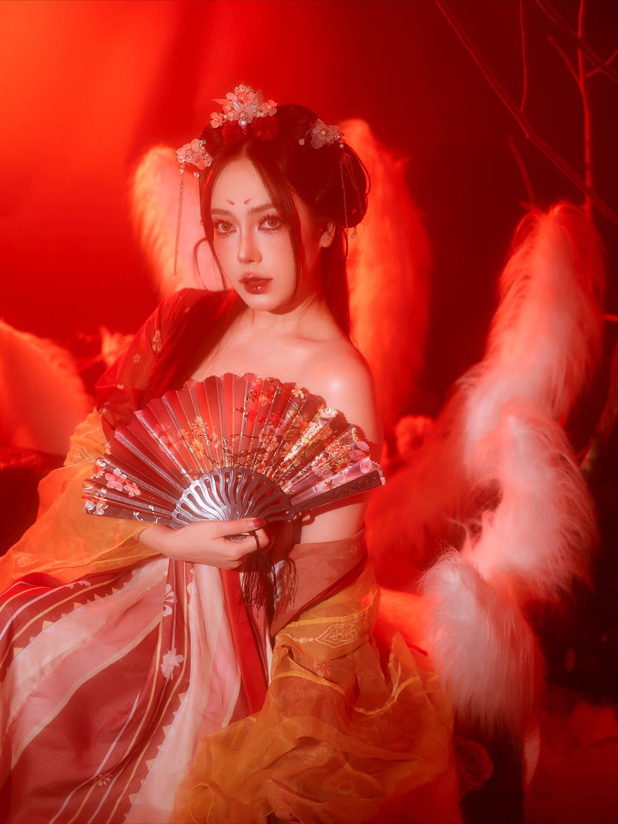 Preaw_family tweet media