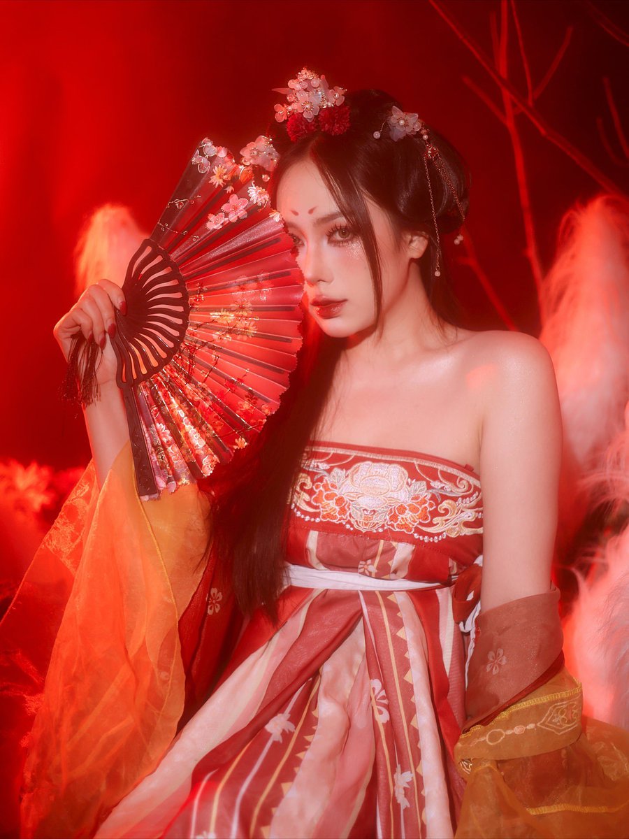 Preaw_family tweet media