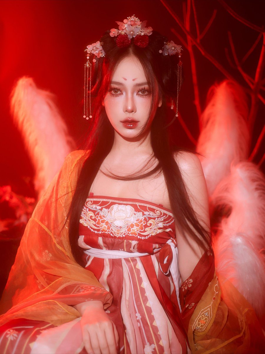 Preaw_family tweet media