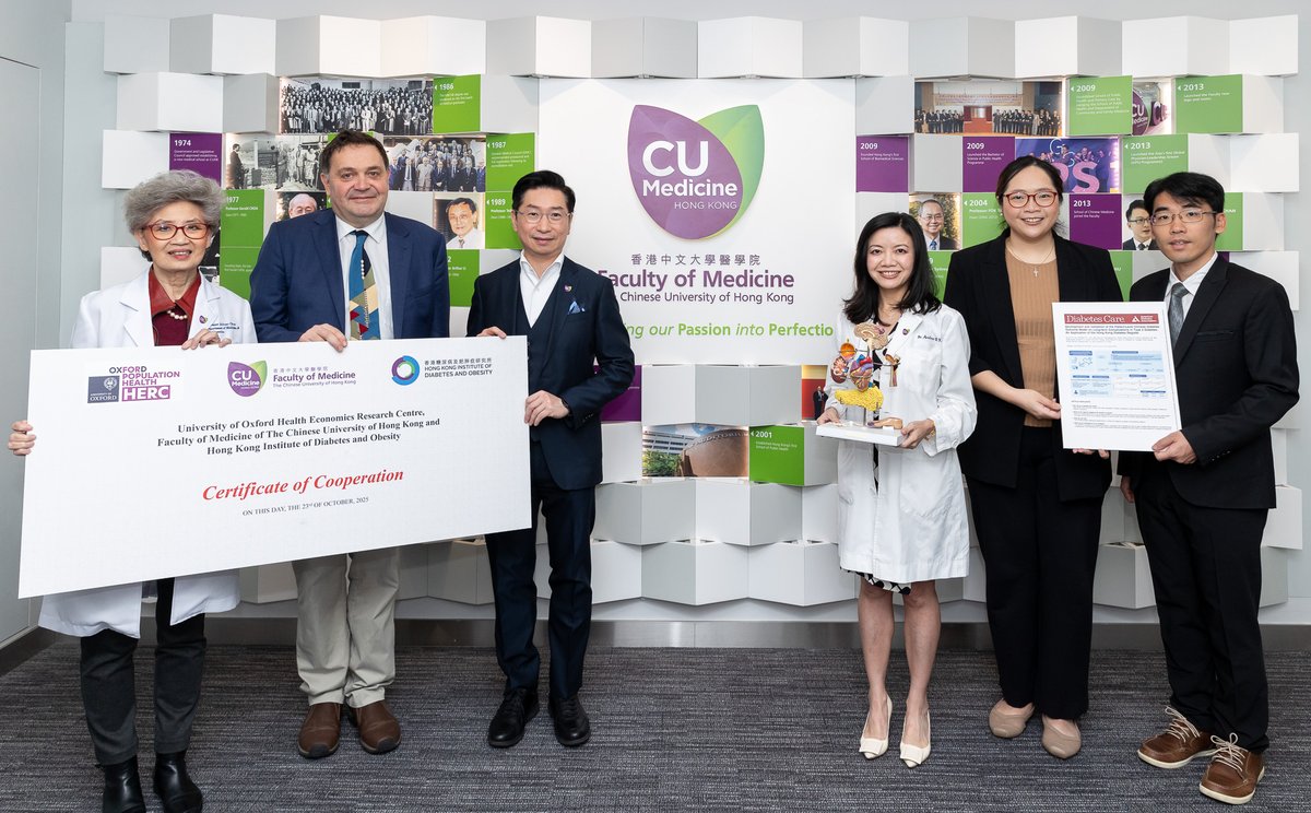 CUHKMedicine's tweet photo. @CUHKMedicine learned from the @UniofOxford’s UK Prospective Diabetes Study Outcomes Model and developed the first Chinese Diabetes Outcome Model, using big data of over 21,000 type 2 diabetes patients gathered continuously from the Hong Kong Diabetes Register. The model has been validated to predict the lifetime risks of 10 major complications in individual type 2 diabetes patients based on routine measurements.

@DiabetesCareADA
@Chan68873575 (Prof. Juliana Chan)