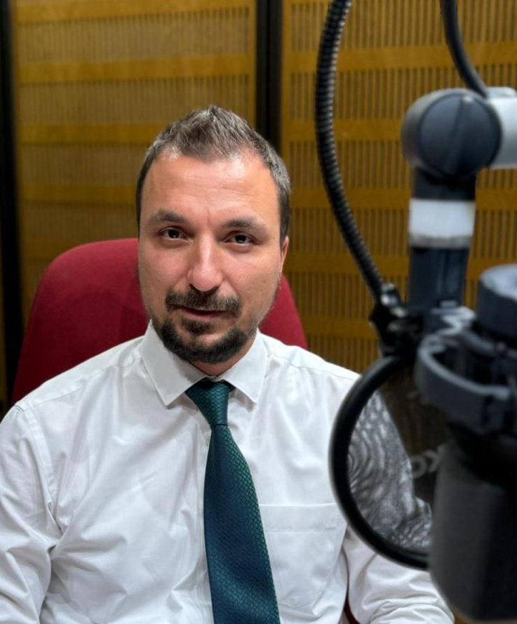 Teknosfer – 30 Ekim 2025 | Canlı Yayın
Bugün saat 13.15’te TRT Türkiye’nin Sesi Radyosu’nda! 🎙️

Gündemimizde:
🌕 Ay’da “elementlere hücum” dönemi mi başlıyor?
🚀 Kadın ve erkek astronotların vücutları uzay yolculuklarına aynı tepkiyi mi veriyor?
🦠 İçimizdeki bakteriler uzay