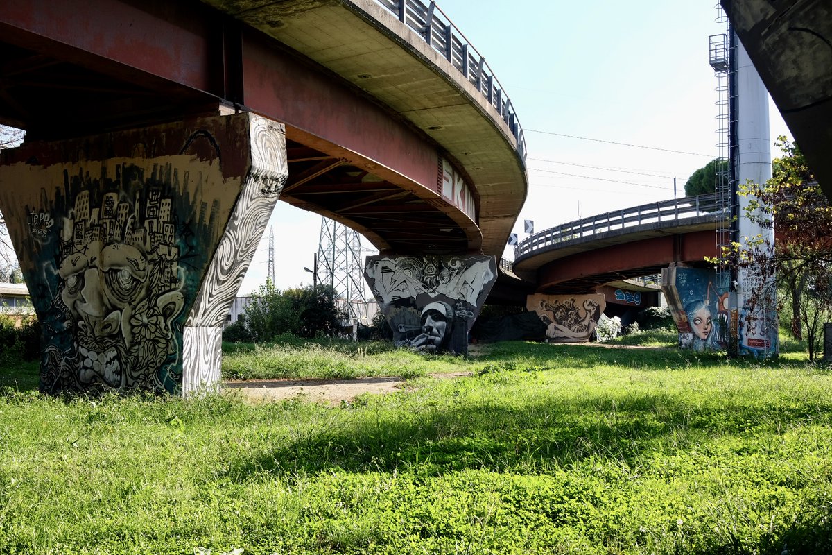 portalegio's tweet photo. #StreetArtFirenze! I piloni del Ponte all’Indiano, nel #Quartiere5, sono a disposizione di #writer e #streetartist per la realizzazione di nuove opere.
❗️Tutti gli spazi liberi dedicati alla #StreetArt nel @comunefi sono su #GoogleMaps: https://t.co/XvRp6af6Ac https://t.co/K2K20s07JC