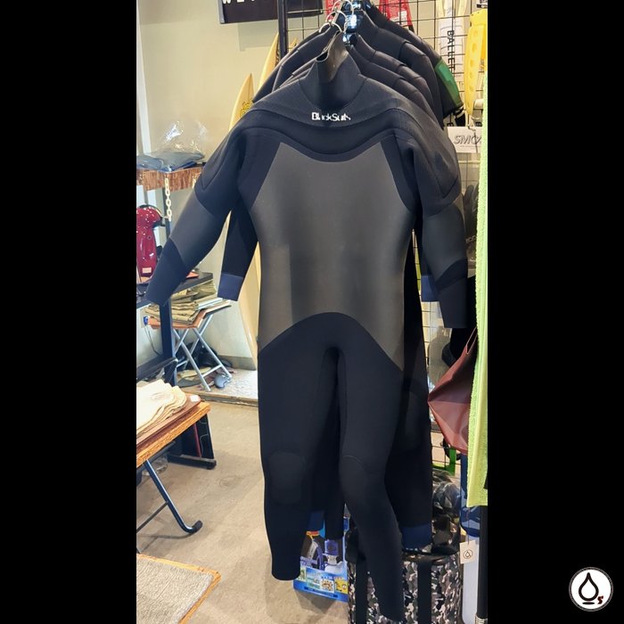 waters_halumasa's tweet photo. BlackSuits Aqua Dry Chest zip Semidry

https://t.co/GUHpq5E1b0

#surf #surfer #surfing #surftrip #instasurf #surfinglife #shizuoka #japan #supportyourlocalshaper #サーフ #サーフィン #サーファー #サーフトリップ #静岡 #日本 #BlackSuits https://t.co/GVnoh7hfoS