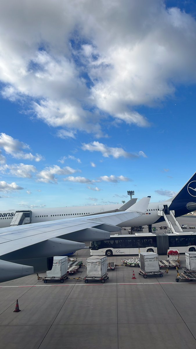 dave2_cr's tweet image. ✈️ ATL 🔜 @chwannii @jill_cr_1 @Mirro52351