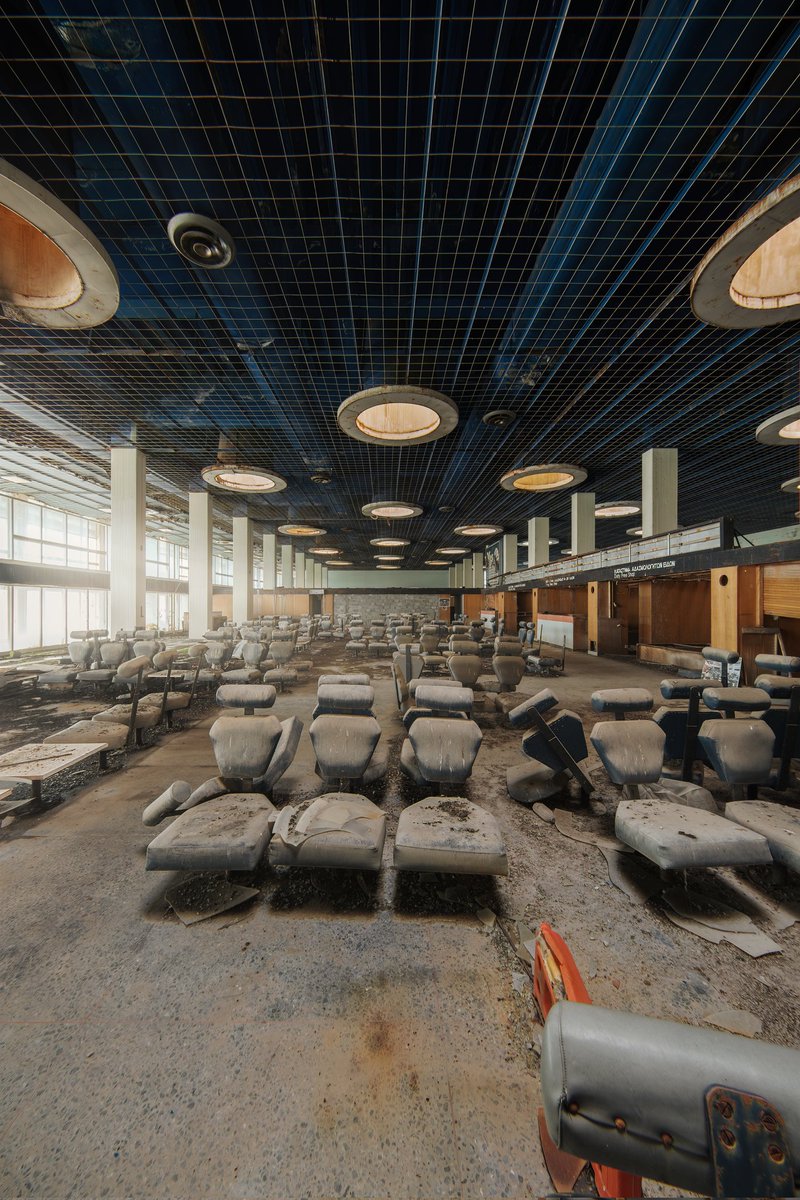 Gm Friends ✌️

Hope you all are doing well!

"Abandoned Airport"