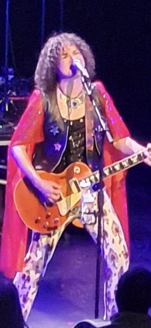 Chrissy42286406's tweet photo. @RobTheBass @AtkinsonThe Brilliant as always https://t.co/t2wBGwQvHp