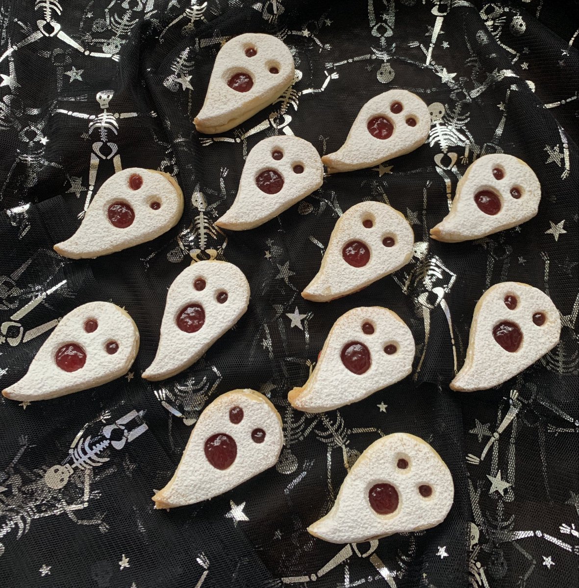❤️karen Mary Elizabeth❤️ (@marybethxx6) on Twitter photo Eeeeeeek …. Scary shortbread ghosts 👻 #Halloween2025 #scary #halloweenbaking 👻 Eeeeeeek …. Scary shortbread ghosts 👻 #Halloween2025 #scary #halloweenbaking 👻