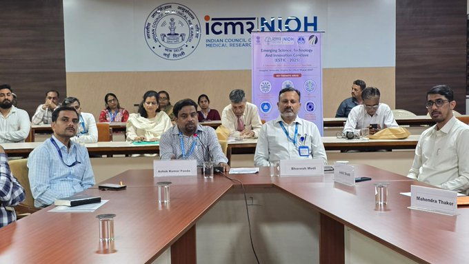 DDNewsGujarati's tweet photo. ๐ธICMR-NIOH เช
เชจเซ #CCRAS เชฆเซเชตเชพเชฐเชพ โเชเชฎเชฐเซเชเชฟเชเช เชธเชพเชฏเชจเซเชธ, เชเซเชเชจเซเชฒเซเชเซ เช
เชจเซ เชเชจเซเชตเซเชถเชจ เชเซเชจเซเชเชฒเซเชต (ESTIC-2025)" เชฎเชพเชเซ เชเช เชเชพเชฐเซเชฏเชเซเชฐเชฎ เชฏเซเชเชพเชฏเซ
๐ธเชจเชตเซ เชฆเชฟเชฒเซเชนเซเชฎเชพเช 3-5 เชจเชตเซเชฎเซเชฌเชฐ เชธเซเชงเซ เชเชพเชฒเชจเชพเชฐเชพ เช เชเซเชจเซเชเชฒเซเชตเชจเซเช PM เชจเชฐเซเชจเซเชฆเซเชฐ เชฎเซเชฆเซ เชเชฆเซเชเชพเชเชจ เชเชฐเชถเซ
@icmrnioh @ICMR_RMRCBBSR @CCRAS_MoAyush
@MoHFW_INDIA
#JDRAS #AyushAhara https://t.co/2mi8EPWO7h