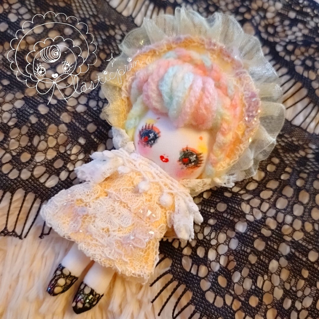 plasticprin's tweet photo. #いちこの日 (*ơ᎑ơ)ノ︎
20251015*プリズムさん
*.
純真無垢で多彩な 光 脈々と
多くの喜びをわかちあい
幸せなる心 強く結びつき
わたしの望み あなたの望み
**
#plasticprin #ぷらぷら人形
#文化人形 #人形 #10月
#bunkadoll #doll
#かわいい #kawaii
*
https://t.co/pTA1jTwSxt https://t.co/h5ky46stL6