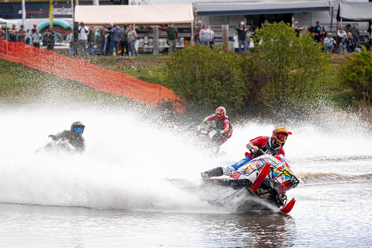 polarisjpn's tweet image. 水、草、土、空気――ニューハンプシャーの自然を全身で感じられたら、それだけで最高だ💧🍃💨

#PolarisSnow #Snow #Snowmobiles polarissnowmobile.jp