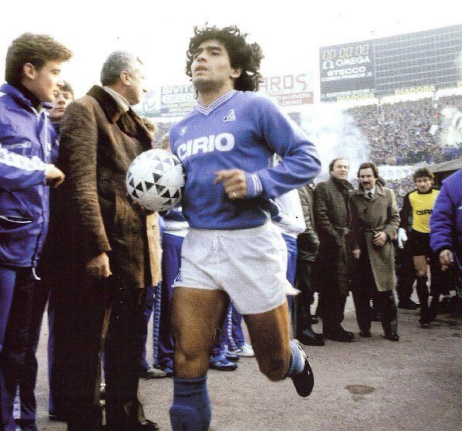 Buon Natale a noi Napoletani.
30/10/1960 - ♾️