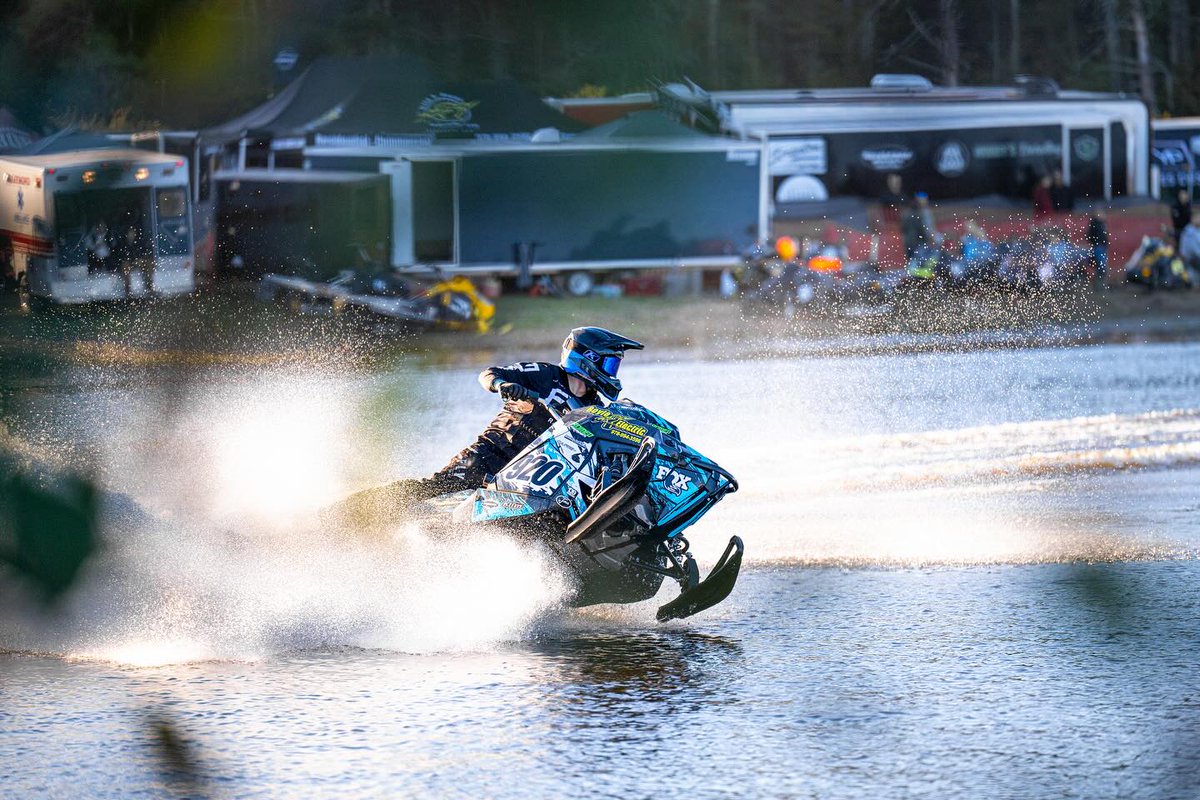 polarisjpn's tweet image. 水、草、土、空気――ニューハンプシャーの自然を全身で感じられたら、それだけで最高だ💧🍃💨

#PolarisSnow #Snow #Snowmobiles polarissnowmobile.jp