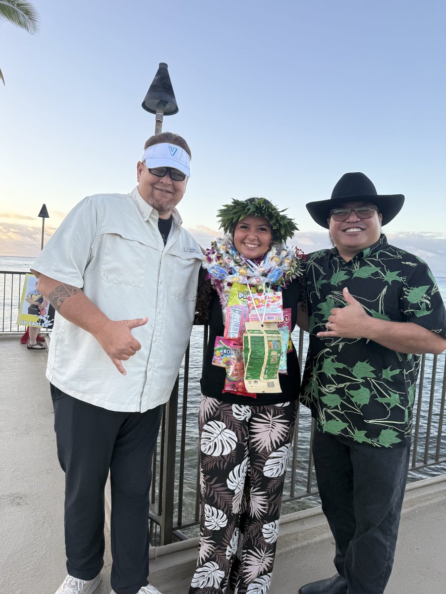 kawikakane's tweet photo. Online reg now open for the c/o 2026 Hawaii State NLI Signing Day for Wednesday, Nov. 12 @SheratonWaikiki link to reg here: https://t.co/sxhg6rZtbq https://t.co/U7wH79TJq7