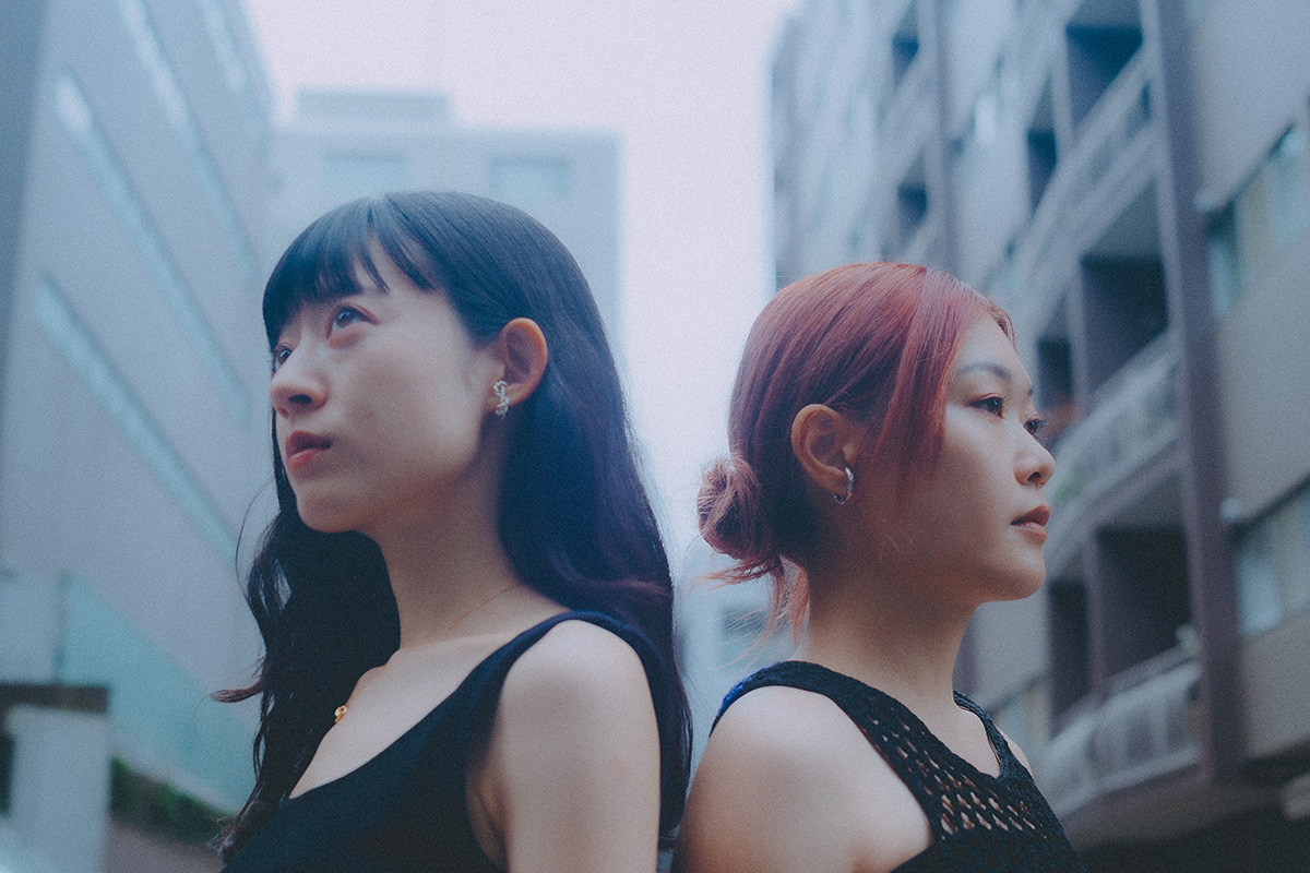 natalie_mu's tweet photo. 【特集公開中】羊文学インタビュー

「バンドをやめるタイミングはいっぱいある」
それでも彼女たちが這いつくばりながら
“音楽と生きる、音楽で生きる”モチベーションhttps://t.co/E8zWuYizFn

#羊文学 https://t.co/nP5CTUYfex