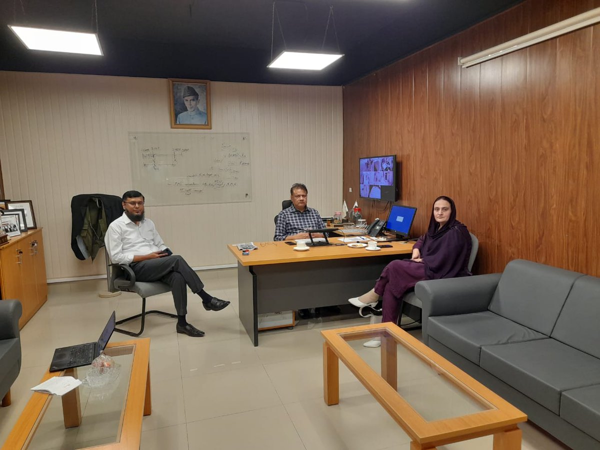 DawoodK58814491's tweet photo. بروز منگل ممبر صوبائی اسمبلی قرت العین خان نے کراچی الیکٹرک کے ریجنل ہیڈ فیصل صاحب اور ڈسٹرکٹ کورنگی کے کلیسٹر دانش صاحب سے ملاقات کی ایم پی اے قرت العین خان نے کورنگی ناصر کالونی فیڈر کے متاثرین کے مسائل کو جلد از جلد حل کرنے کے لیے بات کی.
@MQMPKOfficial 
@MajidAnee https://t.co/K1Z8vBAgSs