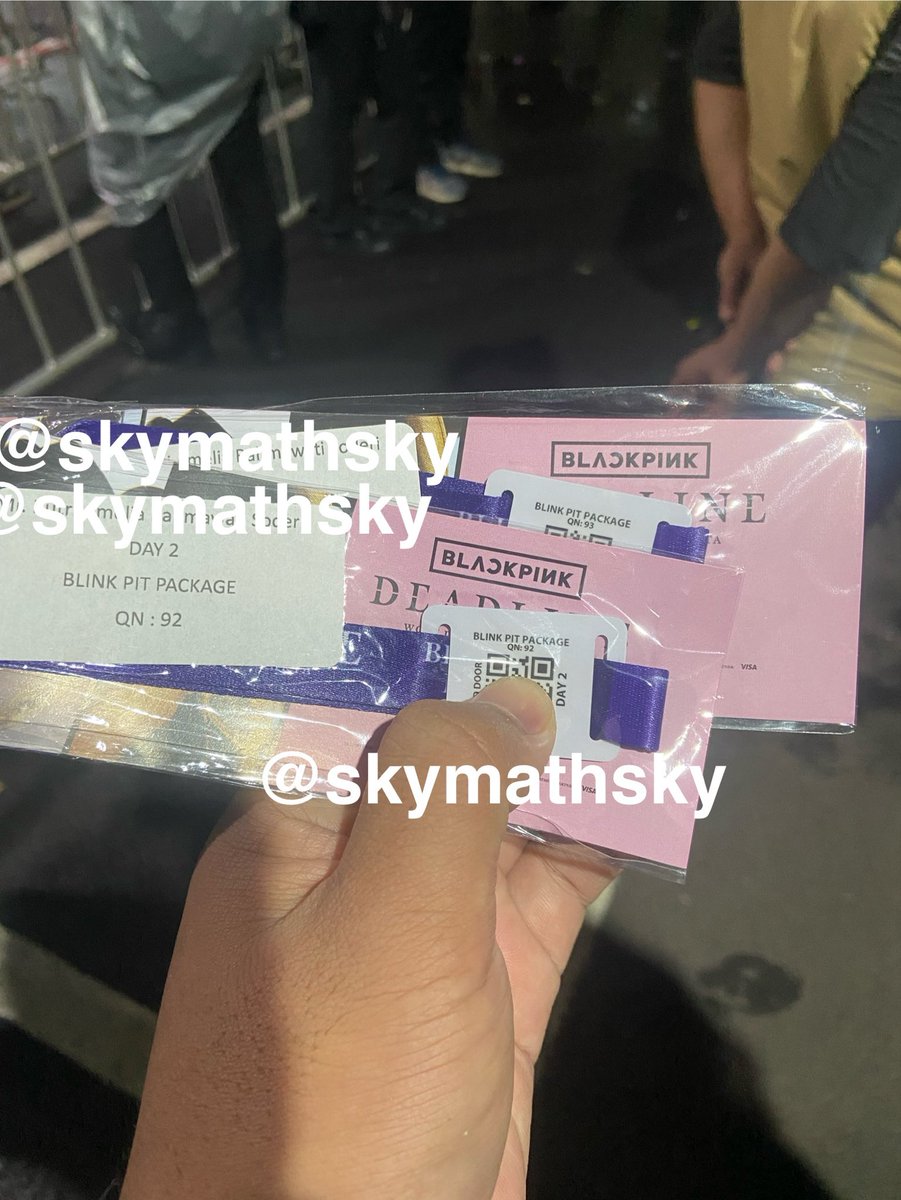 WTS / JUAL

BLACKPINK JAKARTA 2025

BLINK PIT / VIP / VVIP
 
QN KECIL

✅Sudah WRISTBAND 
✅COD Venue

Lanjut WA ya :
Wa.me/6281932452020

#DEADLINE_IN_JAKARTA #BLACKPINKinJKT
#BlackpinkinJakarta