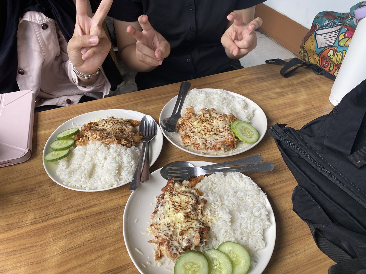 16OC7's tweet photo. YAALLAH TERIMAKASIH ATAS AYAM GEPREK PANGGANG MASUGI ❤️❤️❤️ https://t.co/oR8qwJGPCl
