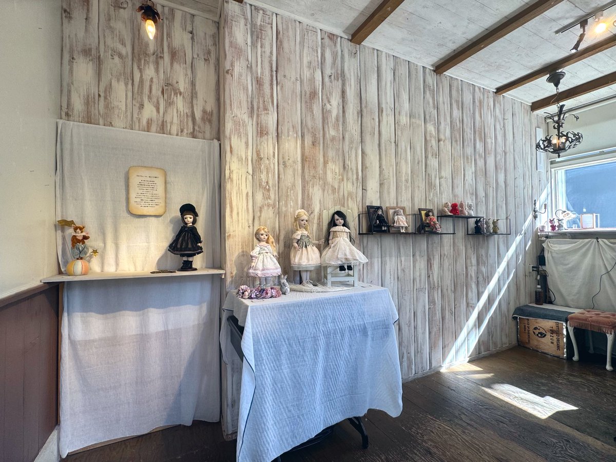 乙女屋では藤本晶子 <a href="/shoko_doll/">藤本晶子</a>  個展
開催中です。

blogに会場写真を掲載しました
otomeyasweet.blog.fc2.com/blog-entry-110…