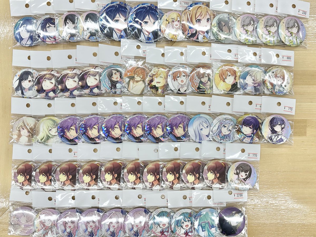 🐨入荷情報🐨】 プロジェクトセカイより、 缶バッジが各種入荷しました