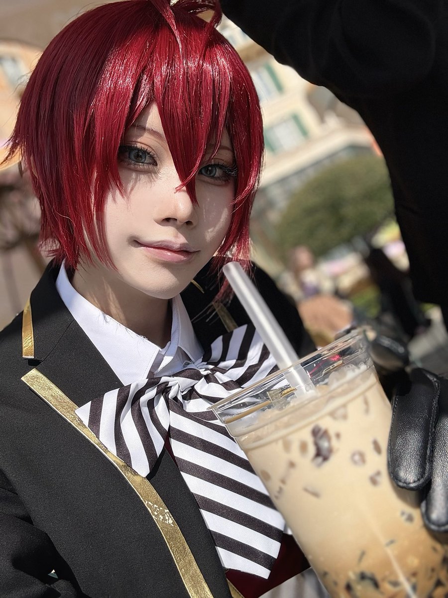 本日🌊🌹

#Dハロ仮装2025   #Dハロツイステ