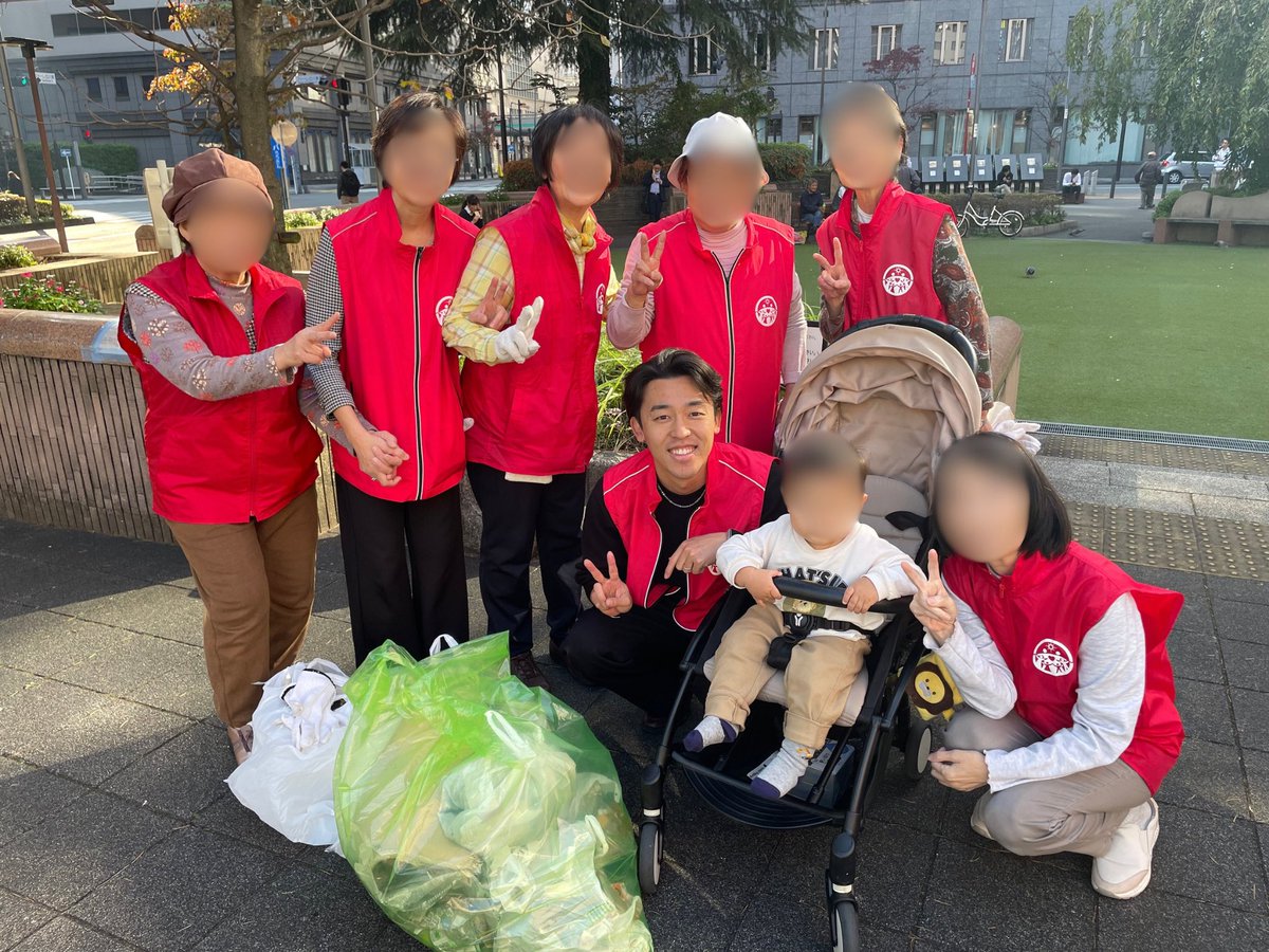gorigiro2027's tweet photo. 毎週の清掃活動🧹🗑️
今日も立川教会のお母さん達は、清々しい笑顔で立川市を愛してます〜♪

#家庭連合 #旧統一教会　#Upeace https://t.co/1l0nJE5n0w