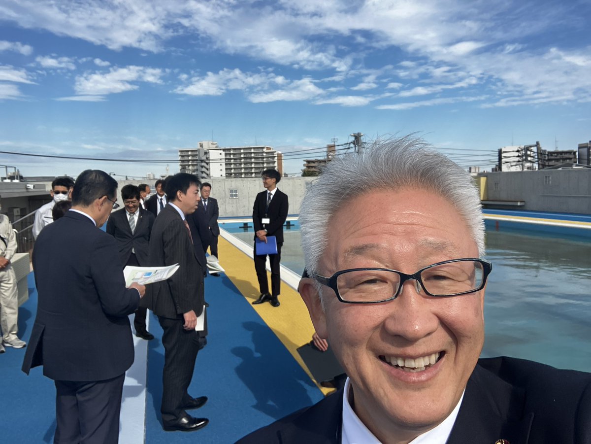 inaken0's tweet photo. 昨日から学校施設老朽化対策特別委員会の視察で、中野区立鷺の杜小学校と、仙台市立四郎丸小学校へ11名で訪問しました。
ご対応いただいた関係者の皆様に感謝致します。

#府中市議会
#稲津けんご
#立憲民主党
#学校教育 https://t.co/sxTmkB3pmA