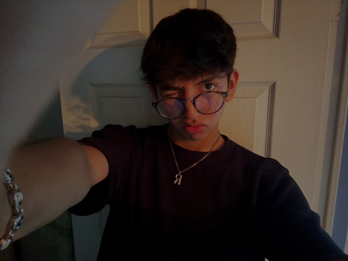 soyrodrigay's tweet image. 🖤🪩