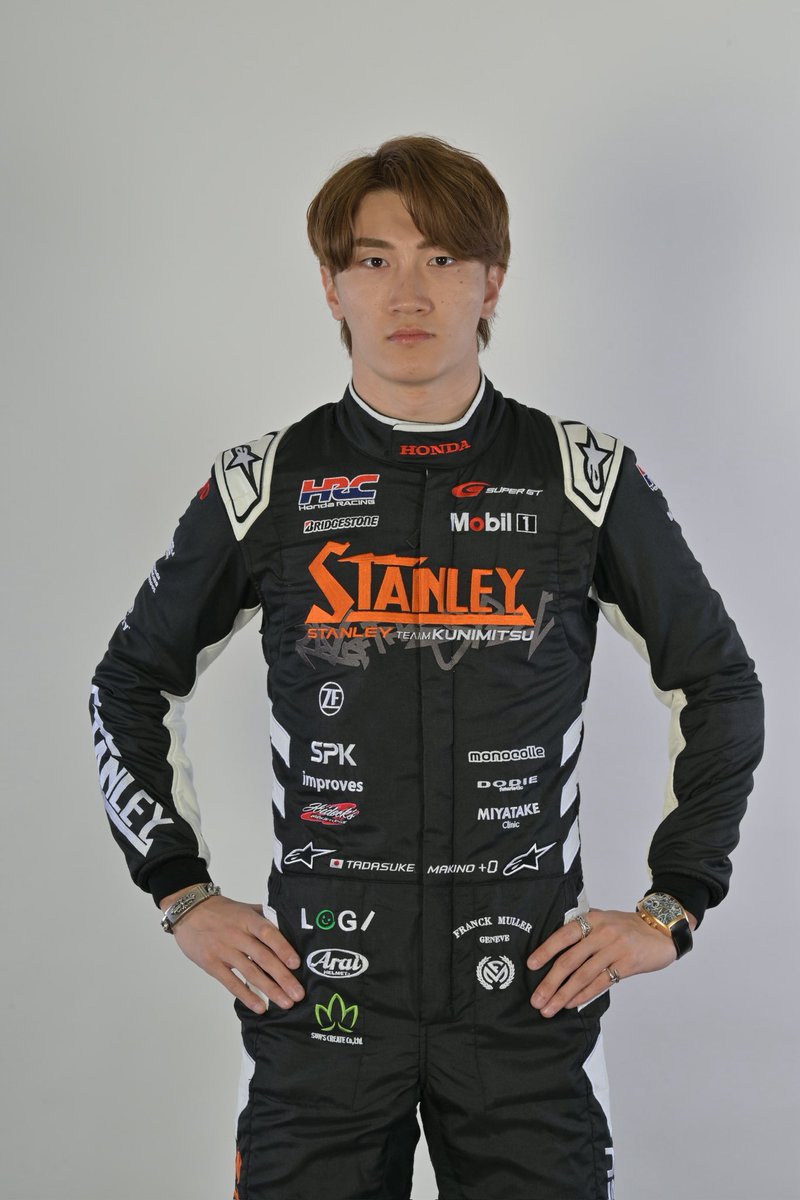 motegi_official's tweet photo. 2026年シーズン参戦予定のHRCの新型GT500クラスプロトタイプ車両の公開デモラン✨

ドライバーはRd7.オートポリス戦で優勝し、現在チームランキング2位につけているSTANLEY TEAM KUNIMITSUの牧野 任祐選手に決定しました🏁
#SUPERGT https://t.co/ICwRpZsG4D