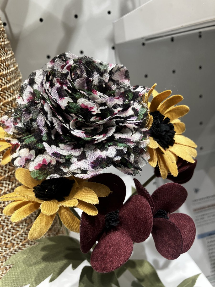 ぴーえろ (@Pierrot_flower) / Posts / X