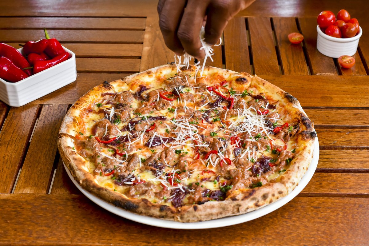 IndianDhabaUga's tweet image. Thursday just got tastier!

It’s Buy One Get One FREE Pizza Day at The Great Indian Dhaba!
Double the cheese, double the joy — and pay for just one!

📍 Plot 3, Wampewo Avenue, Kololo, Kampala
📞 0751903647 | 0765946392
#PizzaThursday #BOGO #TheGreatIndianDhaba #KampalaEats