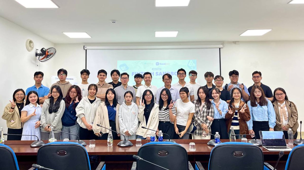 Basal Pay ✈️ tweet media