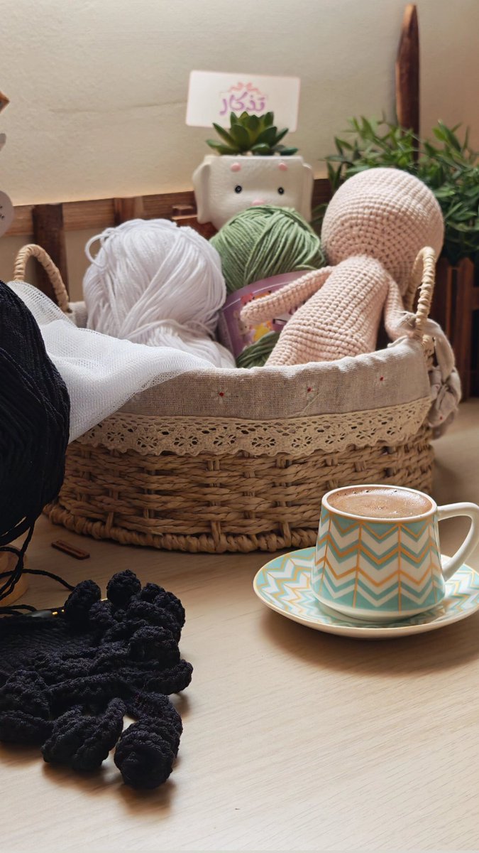 صباح الخير 💜 
مافي شعور احلا من إن سَعيك يكون بينك وبين نفسك والشاهد عليك الله، تحط قوانينك بنفسك بعد عنايته سبحانه، مسارك لنفسك.. لا منافسة ولا أنظار على الغير ولا مقارنات، لأنك عارف وواعي إن هذي رحلتك وهذا سَعيك و الله المتكفل فيك.