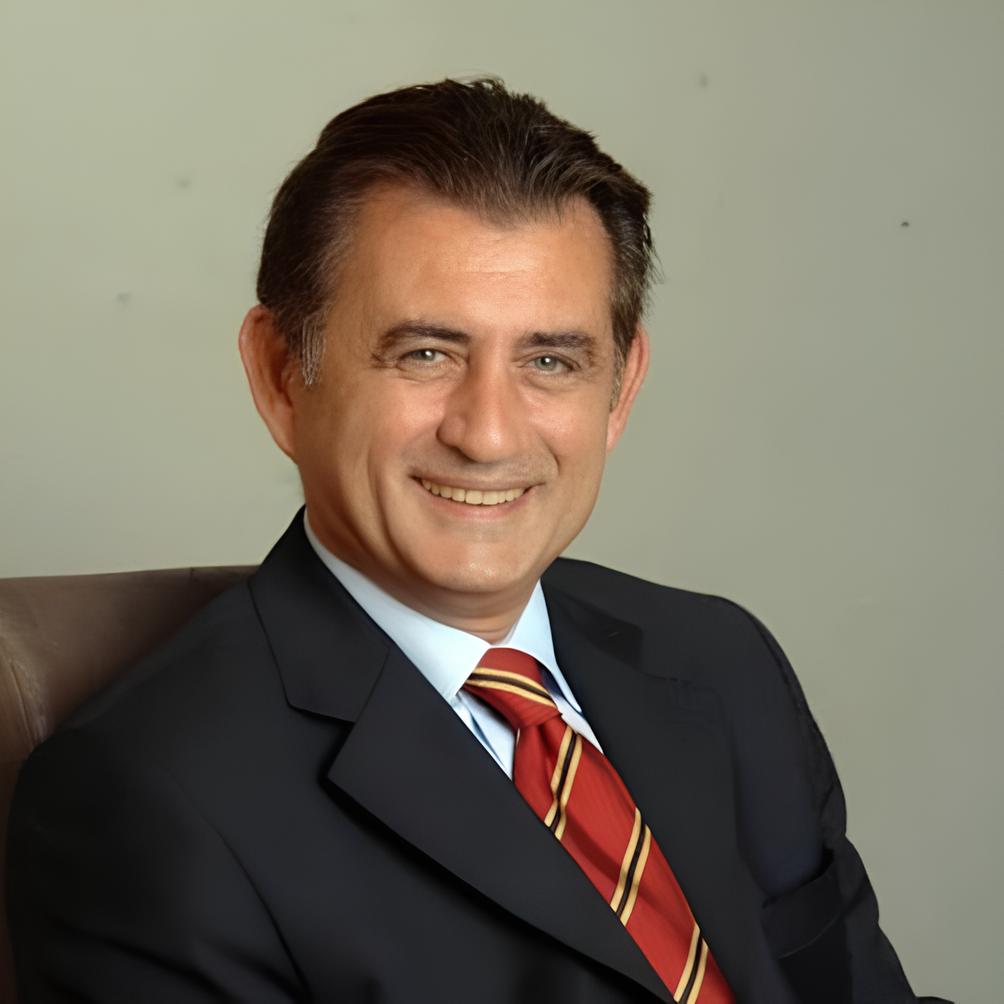 Nefes yazarı Ümit Zileli'den çarpıcı iddia:

“Mersin Çamlıyayla Ülkü Ocakları, Kütüphane Haftası için bu ülkenin kurtarıcısı ve kurucusu Mustafa Kemal Atatürk’ün ‘NUTUK’ eserini ilçedeki okullarda okuyan öğrencilere armağan etmek için karar almış ve ilçe milli eğitim müdürlüğüne