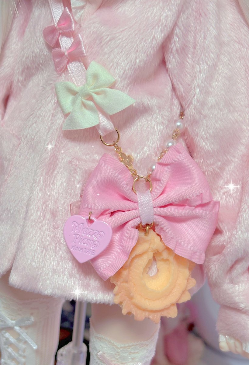 #METEOR_BJD  
이번에 메테오샵 알티 이벤트에 당첨되어서 핑크쿠키 악세사리 세트를 받았어요 ´͈ ᵕ `͈ 💗🎀
아이템 전부 사랑스럽고 예뻐서 받고 엄청 행복했어요໒꒰ྀི ˶ෆ . ෆ˶ ꒱ྀི১ .ᐟ.ᐟ 이벤트 넘 감사합니닷☺️💕