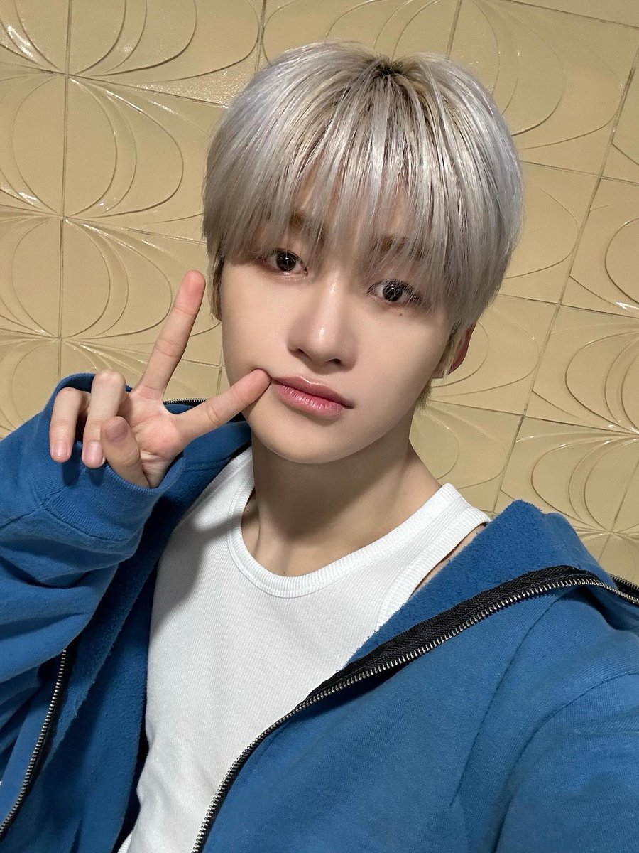 chop282's tweet photo. 251030 박명수의 라디오쇼 인스타그램 #투어스

[#라디오쇼]

#투어스 비하인드🎥

1️⃣ #OVERDRIVE 챌린지 선공개 (with. 쥐팍)
2️⃣ 내가 니 애비다 = 아임 유어 파더
3️⃣ 다정한 아부지 모먼트 포착📸

#박명수의라디오쇼 #박명수 #GPARK https://t.co/hQ8wQYGzfL