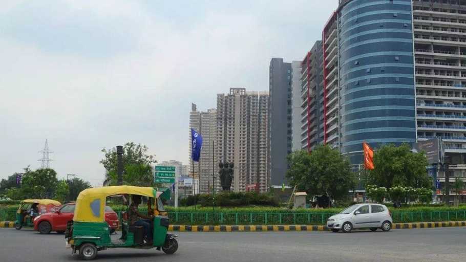 infokhabrimedia's tweet photo. Greater Noida: ग्रेटर नोएडा में गाड़ी चलाने वालों को अथॉरिटी का ख़ास तोहफा
#khabrimedia
#GreaterNoida
#GreaterNoidaauthority #Goodnews #Eoaddevelopment
#PotholeFreeRoads
@noida_authority @GreaterNoidaW
#LatestNews
@infokhabrimedia
https://t.co/JEDrHmE5XU https://t.co/0pOzBCVsCD