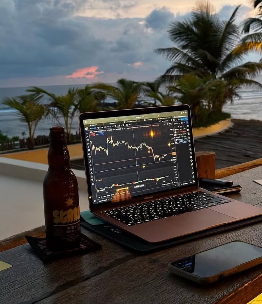 年轻人，币圈必须要玩。

这里是最大的“知识付费平台”，只要你敢动脑子，敢熬夜，就能学到别人一辈子都不碰的东西。

美联储的降息加息，CPI PPI 非农失业率，美元指数，资金流向，期权到期清算量……哪个我没研究？