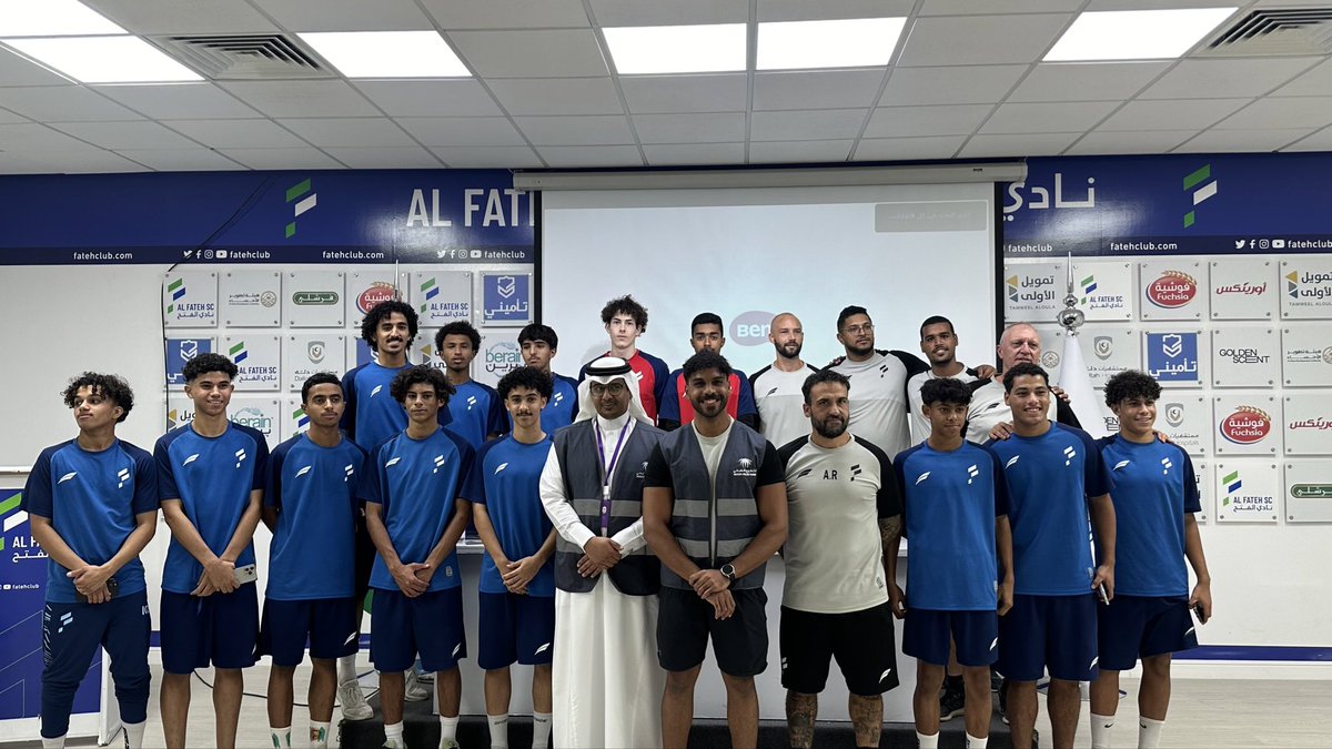 AWARA_KSA's tweet photo. ورشة توعوية في نادي الفتح عن أهمية ممارسة الرياضة و التغذية السليمة لنشر الثقافة الصحية وتشجيع أفراد المجتمع على تبني أنماط حياة صحية مستدامة . 

#صحة #توعية #تغذية #رياضة https://t.co/sbBE9VWVxB