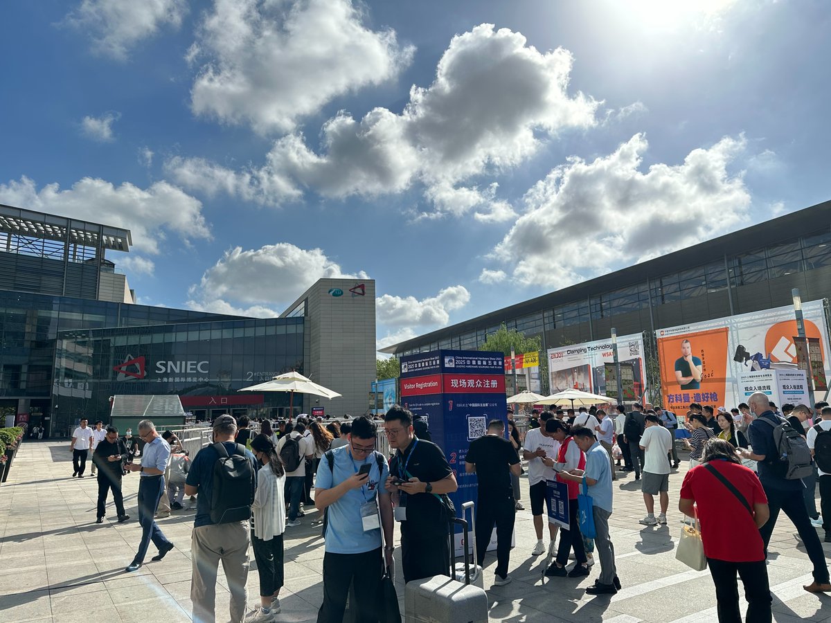 benchmark_tw's tweet photo. 🌟中國國際五金展 CIHS 展後花絮🌟
✔️[更多展會資訊]
https://t.co/Yq6Wqp9A2L
✔️【Featured Exhibitors】
https://t.co/6nf0f0alID
✔️【Go hands-free Instantly Read All Our eBooks】
https://t.co/bjbdRHtn3i https://t.co/zEmhgusQUv