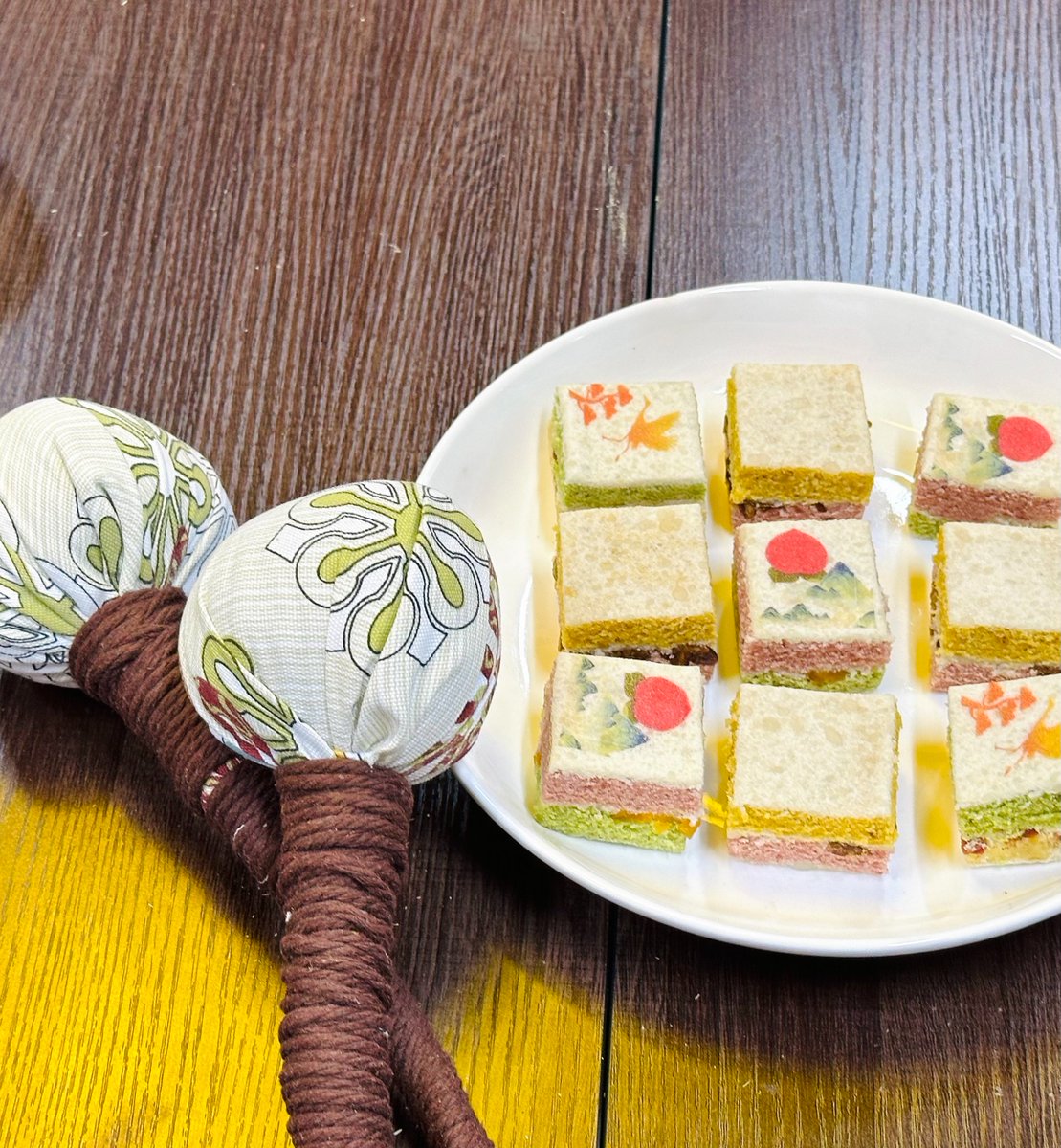 ailuqiao123's tweet image. Longhu Community just rolled out a fun event—&quot;Ai (Mugwort) by Your Side, Hammer Out Health&quot; with mugwort hammers! Making your own cozy mugwort hammer to soothe tired muscles? Total win for relaxation and wellness!
#CommunityFun #MugwortHealthHacks #LocalCommunityVibes #LuqiaoLife