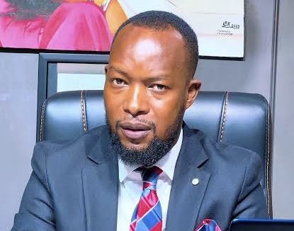 Me: Asks for her number 

Her: No

Me: 😂