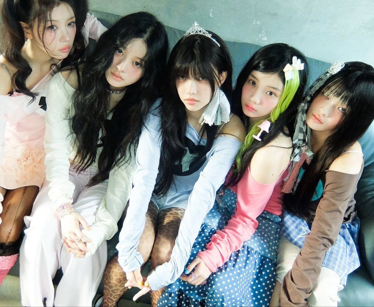 base_illit's tweet image. "NOT CUTE ANYMORE" by ILLIT ads was spotted in Seoul right now. They're starting to promote the comeback.