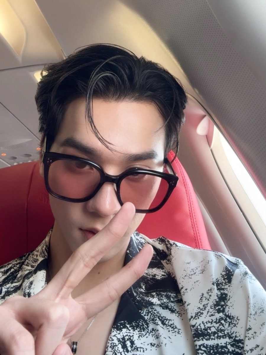 staywithharit's tweet photo. อยากเห็นเก่งทรงผมนี้อีก ชอบมาก หล่อ ㅠㅠㅠㅠ https://t.co/8SgRVlU9K0