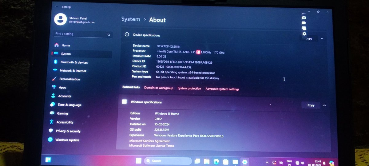 🚨Dell Laptop 💻 🚨

For Sale 🎉
RAM 8GB 
SSD 128GB
PROCESSOR i5

Used - like new 
If anyone interested or any questions ...
DM/Comment