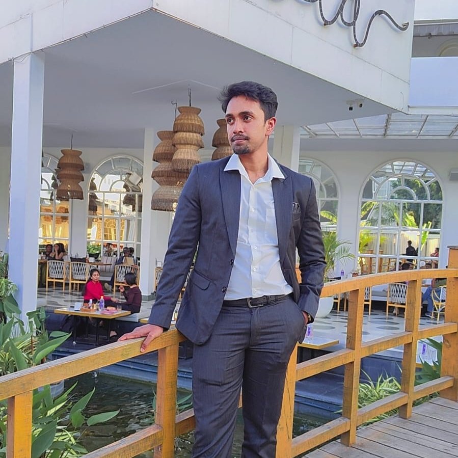 Vivian Varun tweet media