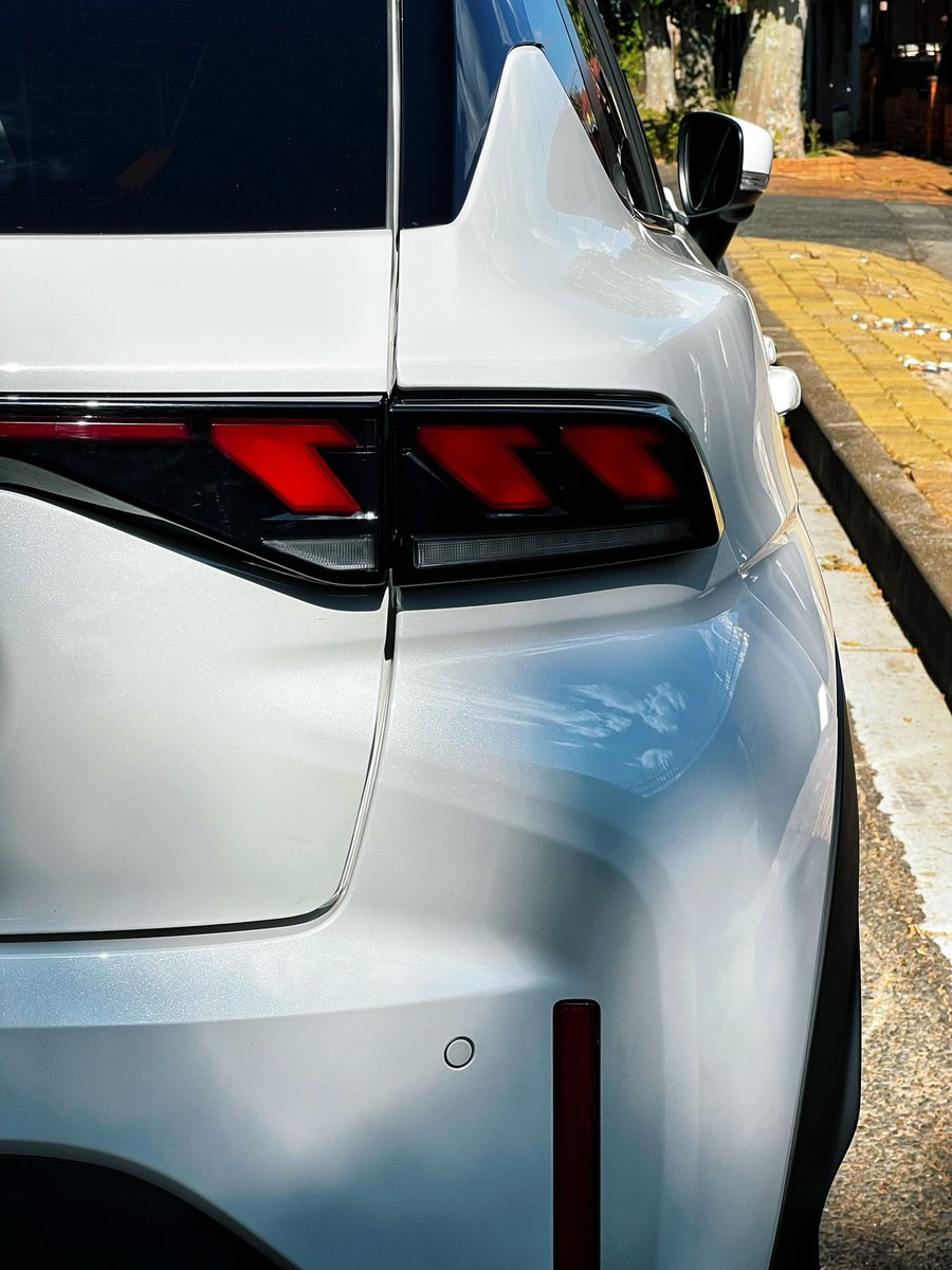 Suzuki_ZA's tweet photo. Every line, curve and chrome detail is deliberate. 😏
Every feature, designed for the driver who likes things done right.
#SuzukiSA #ShapeYourNew
📸: @tshidimalebana https://t.co/xEutLWr1Tn