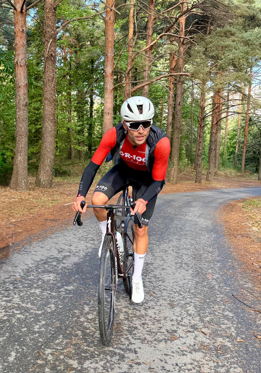 AlberBejarano's tweet photo. 16 Aniversario GR-100 Bikes 🎉
#gr100bikes
#specialized https://t.co/U4GAzOeNdX